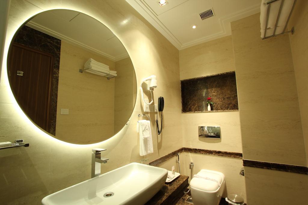Hotel Riverview Ахмедабад Номер фото