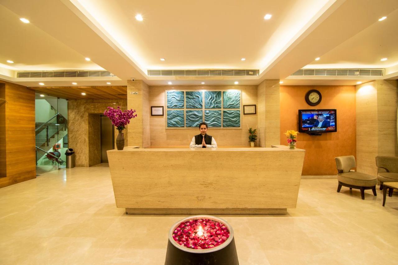 Hotel Riverview Ахмедабад Экстерьер фото
